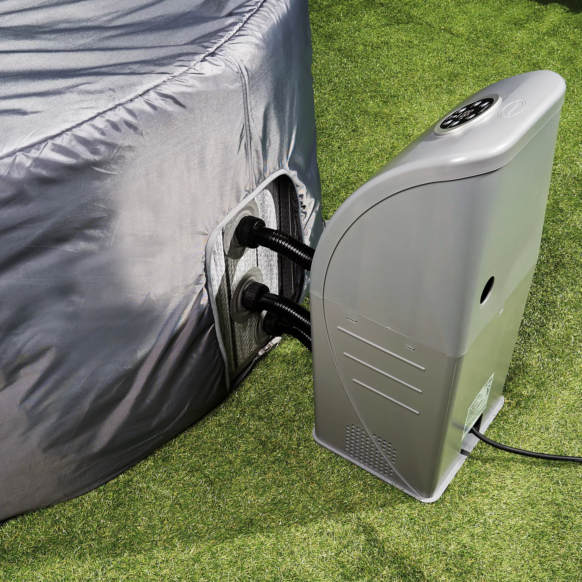 CleverSpa Grey Circular Hot Tub Cover 6 CleverSpa Grey Circular Hot Tub Cover - Image 4