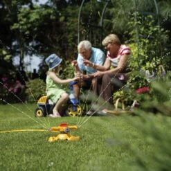 Hozelock 2 In 1 Rotary Sprinkler -Garden & Outdoors hozelock 2 in 1 rotary sprinkler5010646045544 02bq