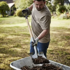 Magnusson Wooden Square D Handle Shovel -Garden & Outdoors magnusson wooden square d handle shovel5059340086583 01i