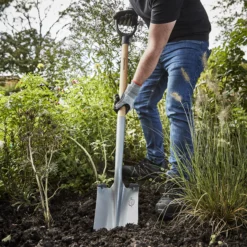 Magnusson Wooden Square Digging Spade 11 Magnusson Wooden Square Digging Spade -Garden & Outdoors magnusson wooden square digging spade5059340086651 01i