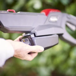 Mountfield MMT 20 Li Kit 20V Garden Multi-tool -Garden & Outdoors mountfield mmt 20 li kit 20v garden multi tool8008984844643 03i bq